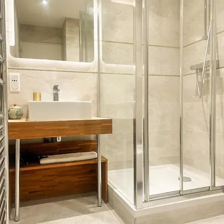 T2 - Tour Eiffel - Metro La Motte Picquet - Climatisation Appartement